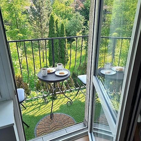 Apartament Deluxe Jelenia Gora Bagian luar foto